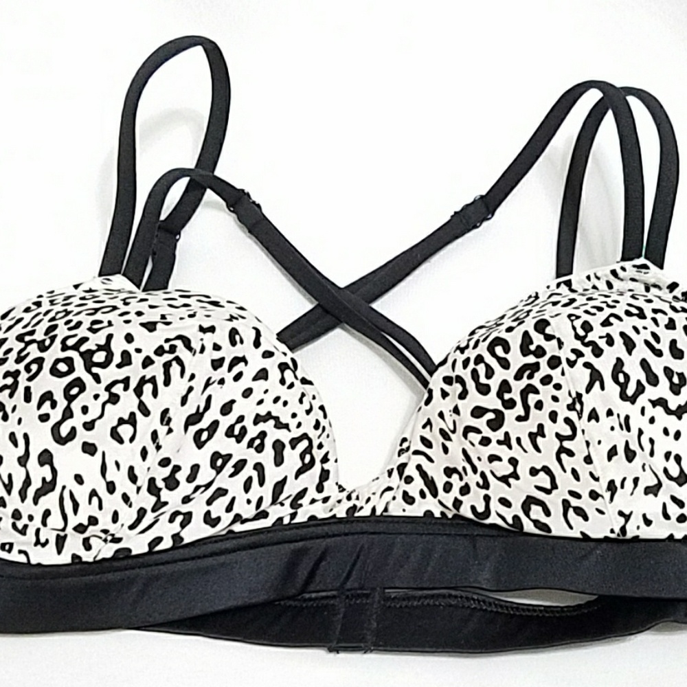 Victorias Secret Bralette  Medium New With Tags